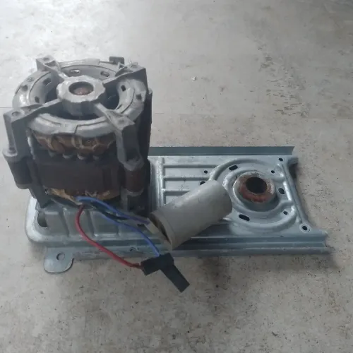 MOTOR ELÉTRICO (EM CASTANHAL)