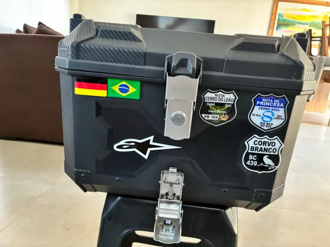 Baú Moto 45 litros Universal Completo Trava Anti Furto