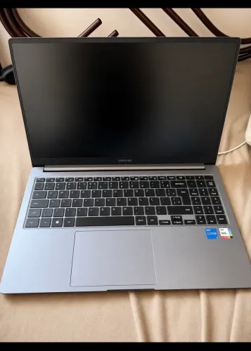 Samsung Galaxy Book4 Core i5 com 8 GB de RAM,