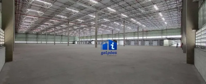 Galpão em Condomínio modular com 1.684m² em Araçariguama - SP