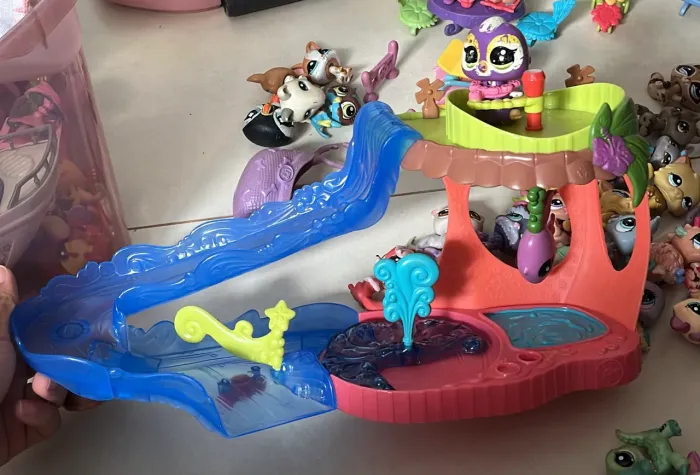 Parque aquático Little lets Pet shop