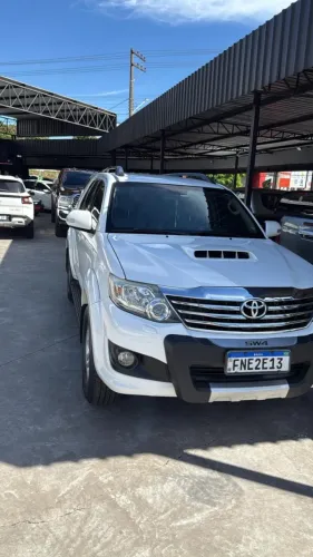 Toyota Hilux SW4 SRV D4-d 4X4 3.0 TDI Dies. AUT 2014