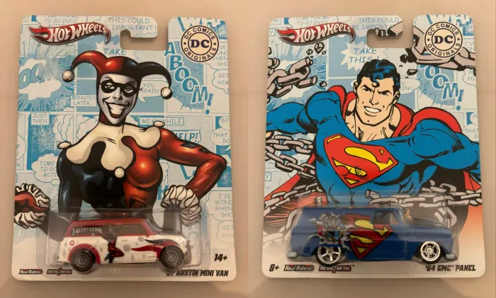 Dupla de Hot Wheels Premiuns 