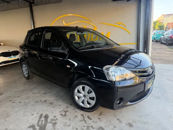 Toyota Etios X 1.3 Flex 16V 5P Aut. 2017