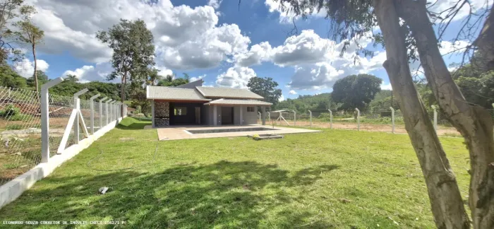 Chácara para Venda em Pinhalzinho, Areal, 3 dormitórios, 1 suíte, 3 banheiros