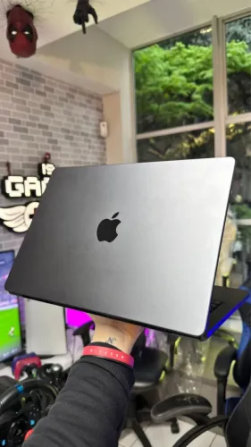 MacBook PRO M4 2024 A3401  Chip Apple M4 PRO  24GB 480GB SSD fonte original Apple e caixa 
