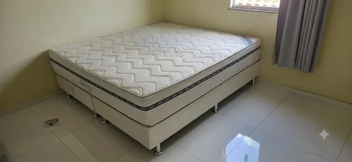 Cama super King 198x 189 mola ensacadas  individualmente 