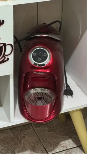 CAFETEIRA TRÊS CORAÇÕES VERSA