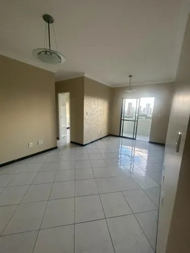 Ed. Porto Alegre | 94m² | 3 quartos, sendo 1 suíte | Locação | 2 vagas de garagem