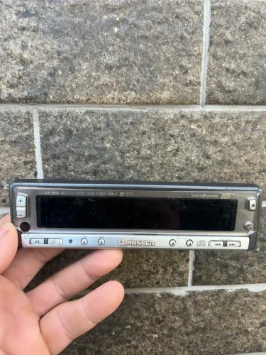 Rádio Pioneer deh-946 só a frente