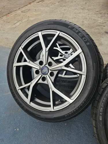 04 rodas 18 furacao com pneus semi novo5x108 