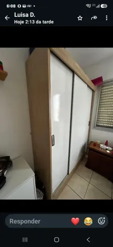 Guarda-roupa de duas portas impecável