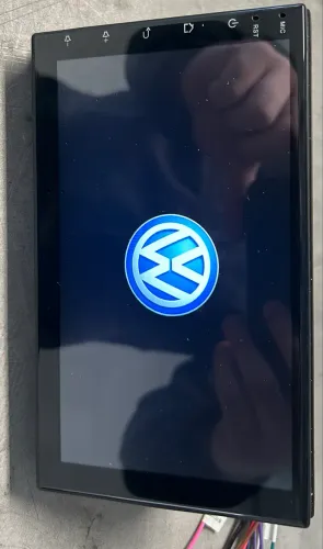 Multimídia de 7 Android com defeito na saída de som.