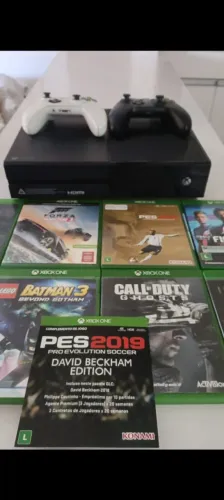 Xbox One + 2 controles + kinet 
