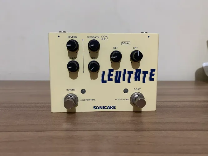 Pedal Levitate Sonicake Delay / Reverb