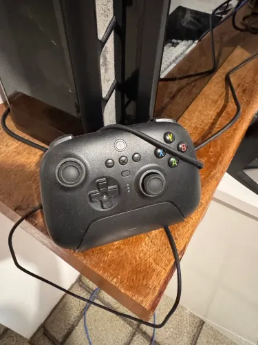 Controle 8BitDo Ultimate Wireless 2.4 - Com Dock de carregamento