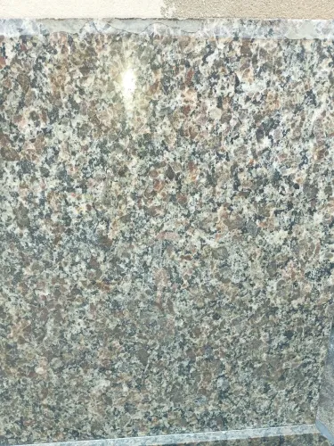 Vendo: Pia de granito semi nova de 1,50 cm com cuba de inox Tramontina n.2 14 cm