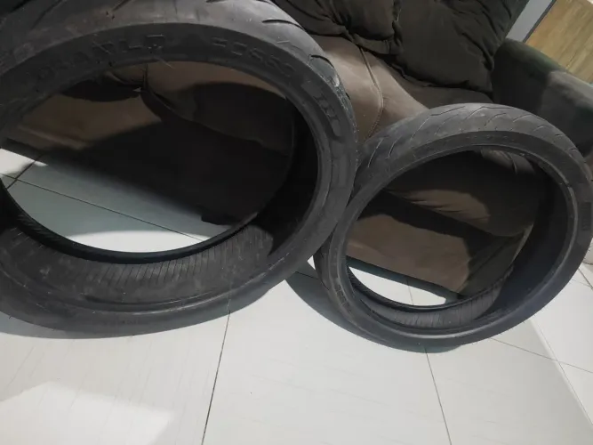 Vendo pneus da cb300 na Barra dos Coqueiros