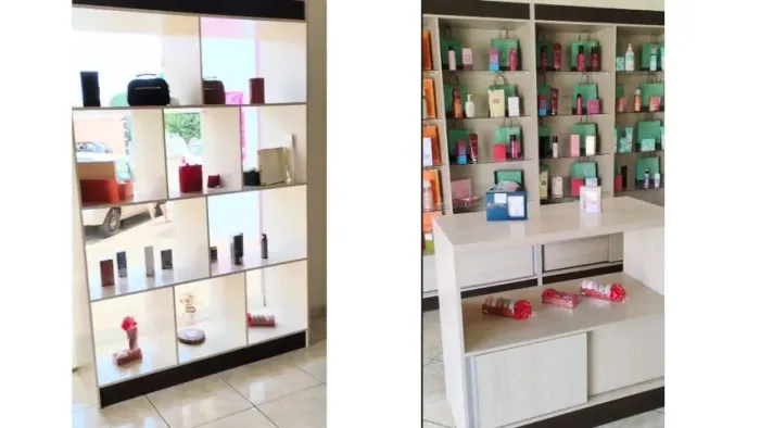Móveis em MDF para Loja de Cosméticos/Beleza - Modulados com Prateleiras de Vidro