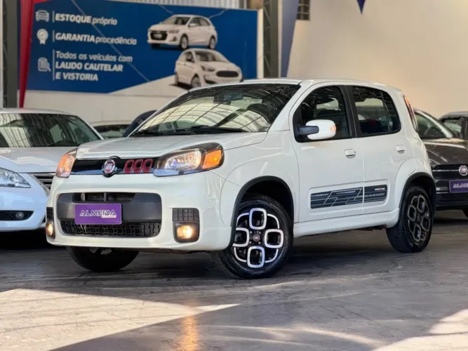 Fiat Uno Sporting 1.4 EVO Fire Flex 8V 4P 2016