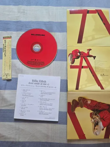 CDs - Billie Eilish