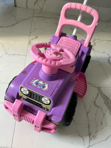 Carrinho Passeio Jip Jip Câmbio Buzina Som Infantil Maral Cor Menina