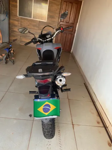 Moto Semi nova