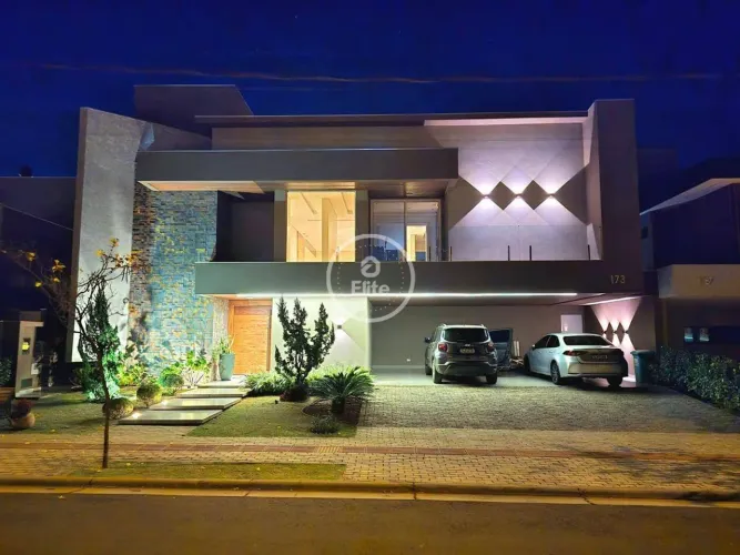 SOBRADO DE LUXO NO ALPHAVILLE