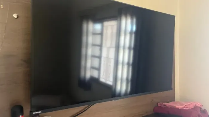 TV Toshiba 40" SmartTV