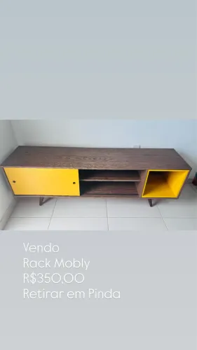 Rack Mobly