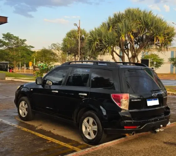 Subaru Forester 2.0/2.0 S 4X4 Aut. 2010