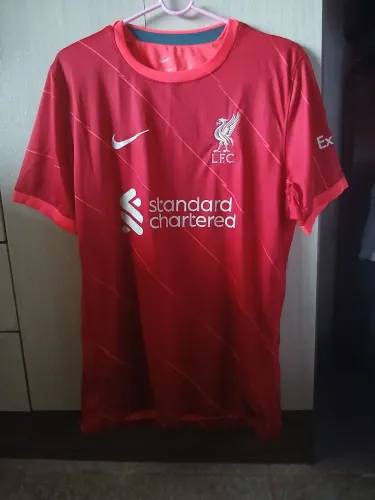 Camisa Liverpool versão torcedor original 21/22