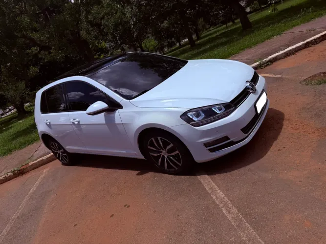 Volkswagen Golf Highline 1.4 TSI 140cv Aut. 2014