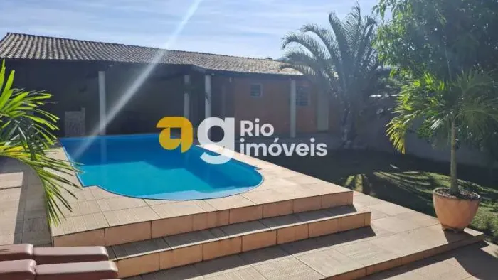 Casa de rua : Linear / Residencial / Balneário Bambuí (Ponta Negra)