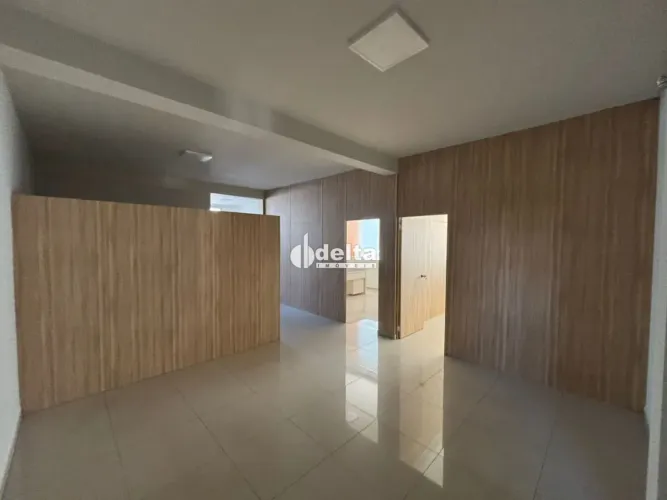 Loja disponível para locação no bairro Centro em Uberlândia-MG.