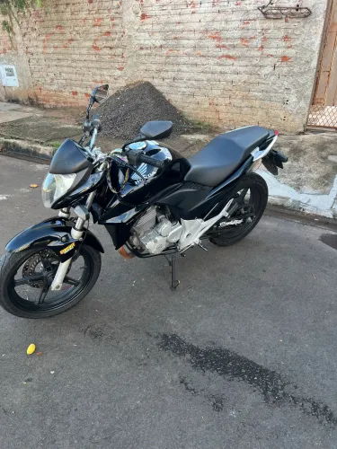 Cb 300r sou o 2º dono dela!
