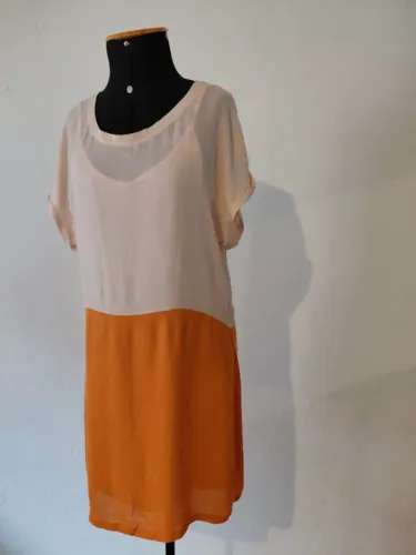 Vestido creme e mostarda