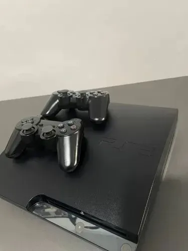 Ps3 slim desbloqueado 2 controles