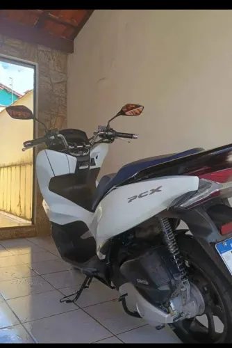 PCX 2021 semi-nova muito conservada. Pouco rodada.