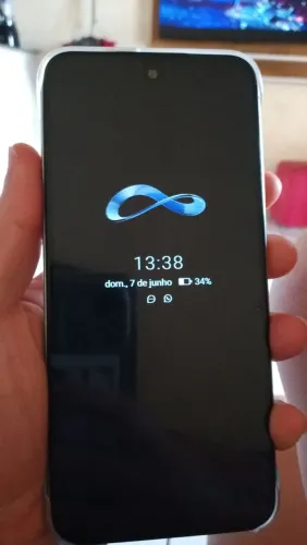 Vende se um celular 