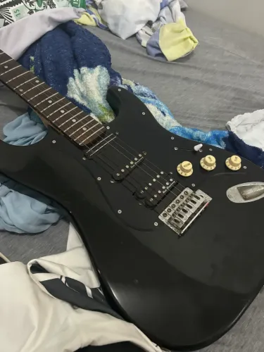 Guitarra tunada (troco)
