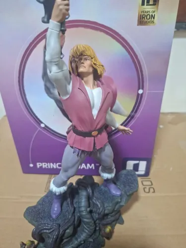 Príncipe Adam Iron Studios