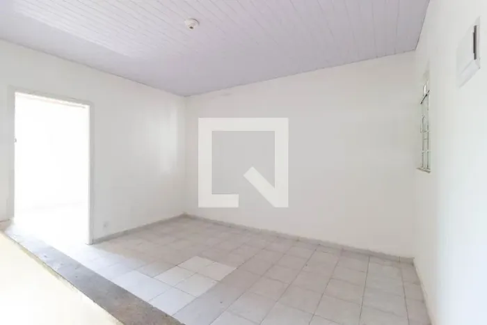 Casa à Venda - Vila Ede, 2 Quartos, 110 m2