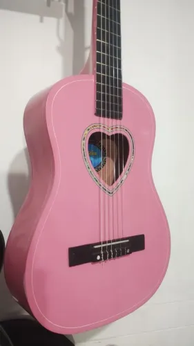 Violão infantil rosa