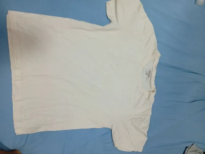 Camiseta off white basica