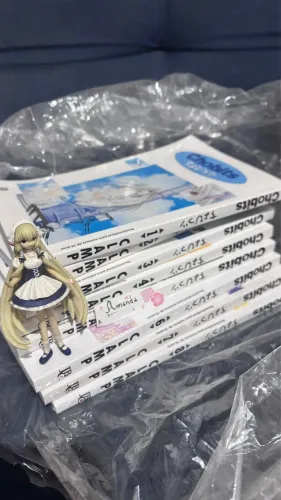 Figure chii + manga chobits 1 ao 8