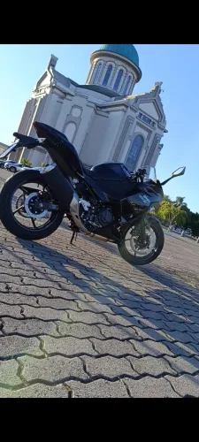 Kawasaki Ninja 500 (ano 2025) 