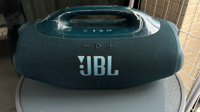 JBL BOOMBOX 04