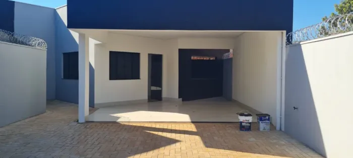 Alugo casa com 3/4 na ARSO 63 (antigo qd 607 sul)