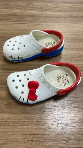 Crocs infantil Hello Kitty